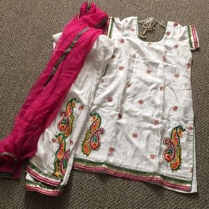 Women’s Indian salwar kameez